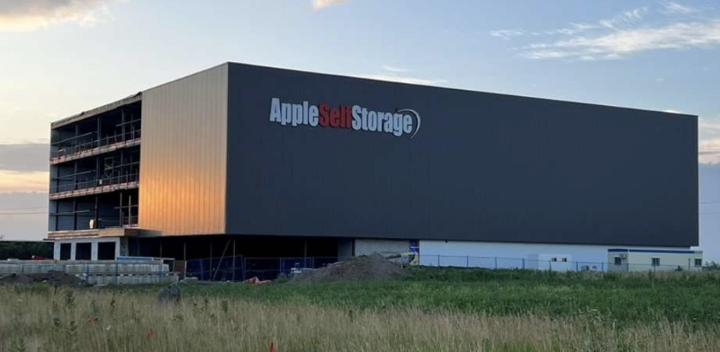 Storage Units at Apple Self Storage - Barrie Churchill - 61 Churchill Drive, Barrie ON